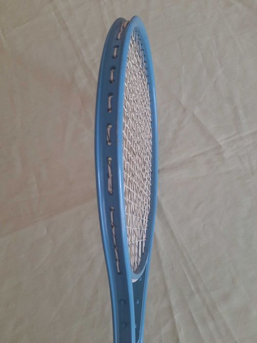 Тенис ракета синя