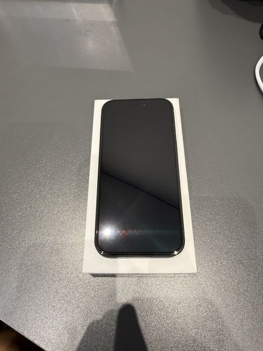 Iphone 16, 128gb 94% аккумулятор