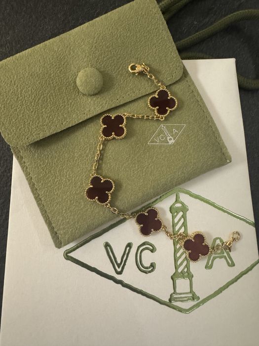 Позлатени гривни “Van Cleef & Arpels”