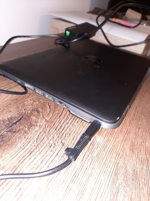HP EliteBook 820