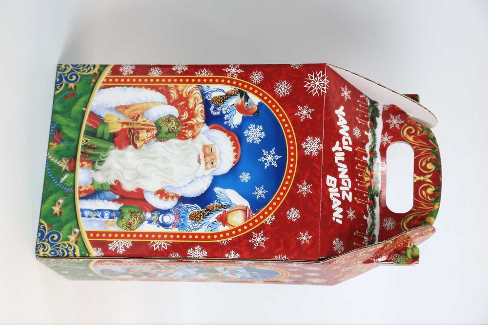 Новогодние коробки для подарков