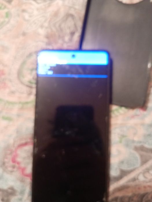 Продам недорого телефон