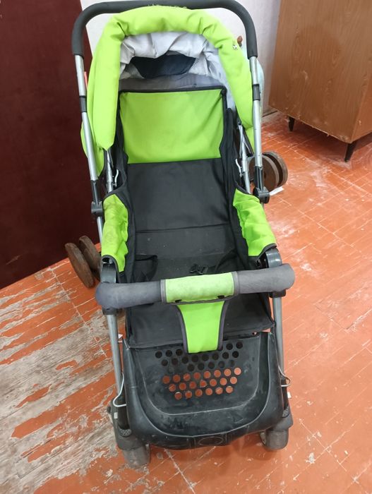 Каляска , большая.