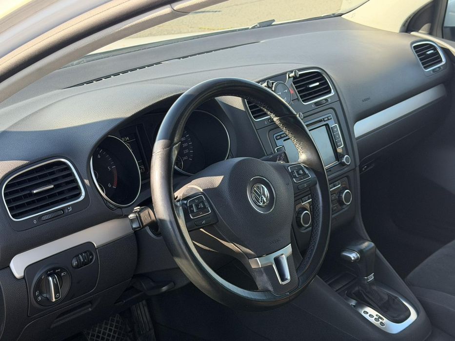 VW Golf VI 2.0 TDi АВТОМАТ