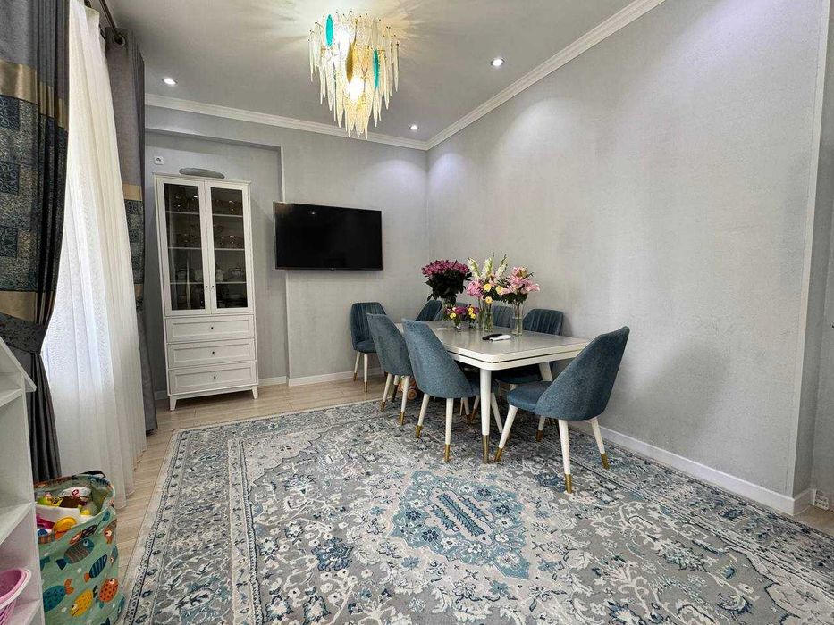 ПРОДАЕТСЯ 3/1/8  93м2 ЖК Greenwich Ор.р: Узбум