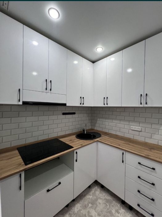 Продам 2 ком Айсберг