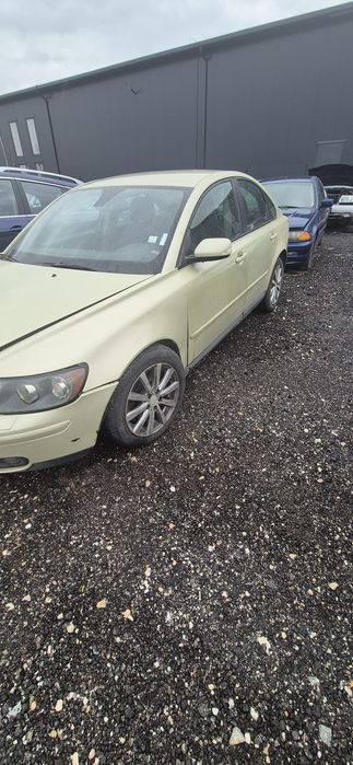 Волво С40 2004г 2.0д