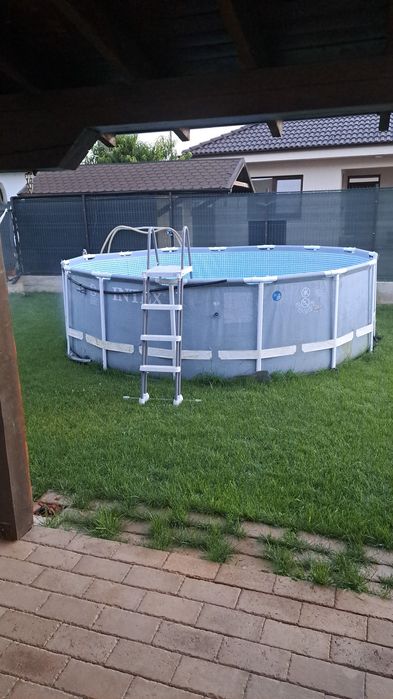 Piscina exterioara intex