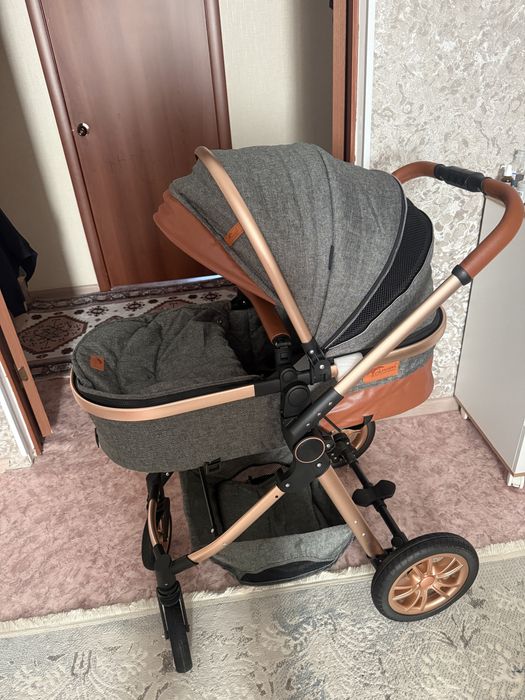 Продам новую коляску