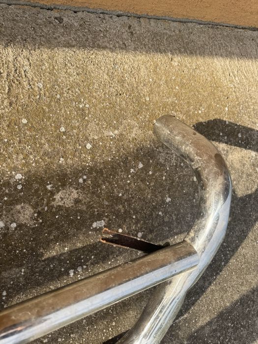 Vand bullbar auto
