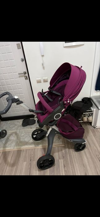 Продам коляску Stokke цена 40000