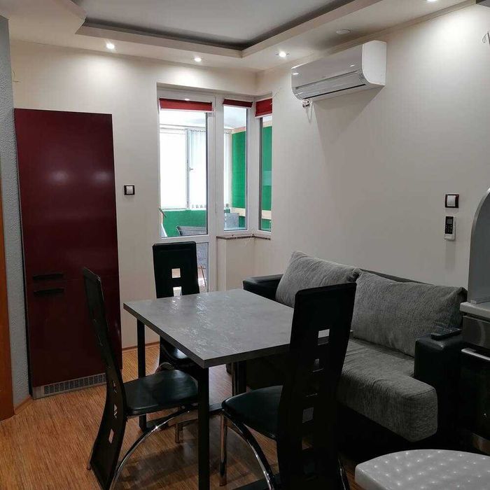 Дава се под наем Двустаен апартамент в Бургас, Меден рудник - зона А - 50 кв.м за 357 € - Снимка #1