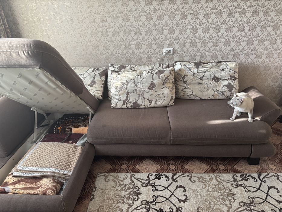 Угловой диван (б/у)