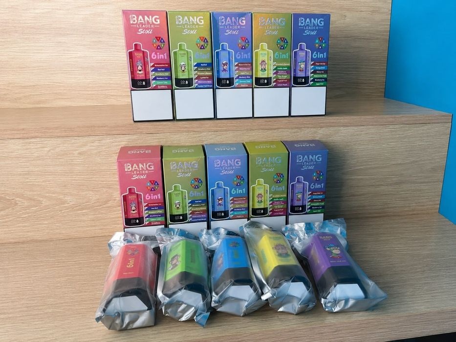 Vape 6 in 1 Sigilat | 300K, 300.000 Pufuri | Mai Multe Modele și Arome Disponibile | USB-C + LED