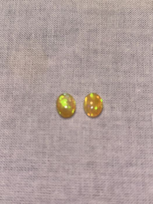 Опалы натуральные