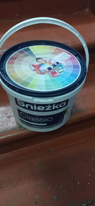 Продам остаток водоэмульсионной краски 6 литров