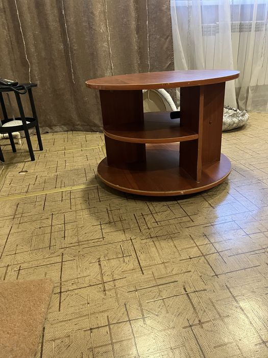 Отдам даром журнальный столик