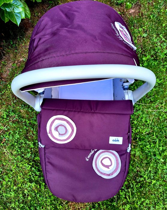 детска количка в три части на италианската марка Cam