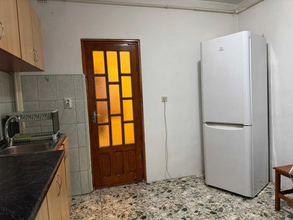PF inchiriez ap 2 cam decomandat, Gara Arcu