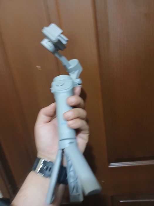 M01 TOKQI Монопод превратит ваш девайс в настоящую кинокамеру, обеспеч