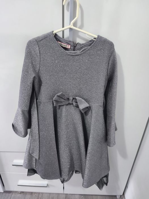 Rochie ocazie fetițe mărimea 8 (128 cm) argintie / serbare