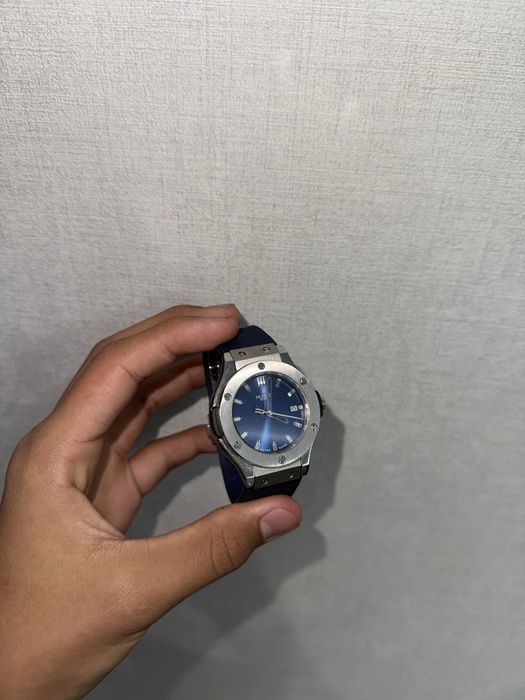 Часы Hublot темно синие