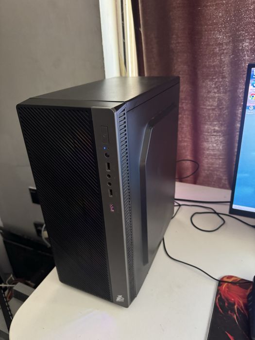 Геймърски компютър i7 6700/ RTX 2060 /16GB RAM