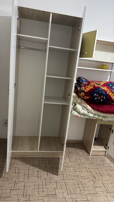 Шкаф с компьютерным столиком