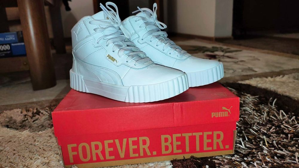 Vând  adidași  Puma