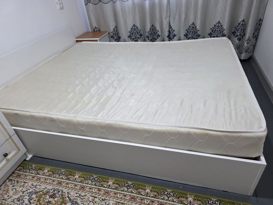 Пролается Б/у пружинный матрац