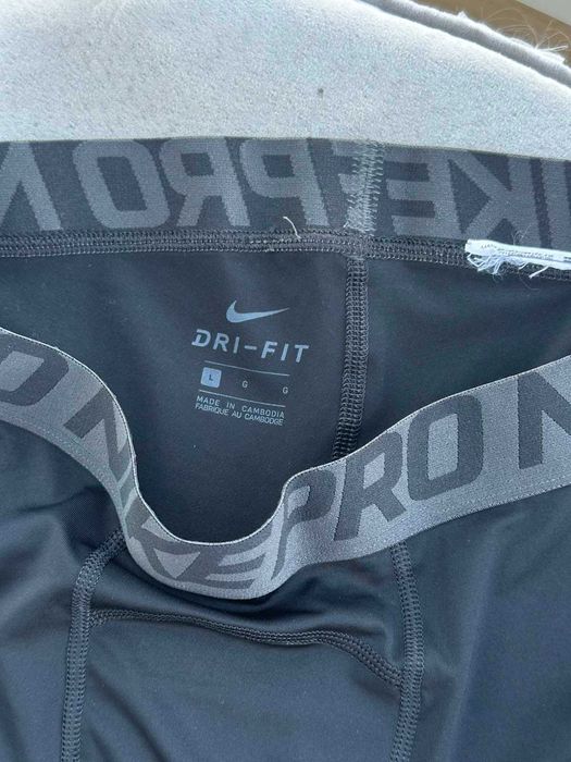 Мъжки спортен клин Nike Pro - размер L, Отлично състояние