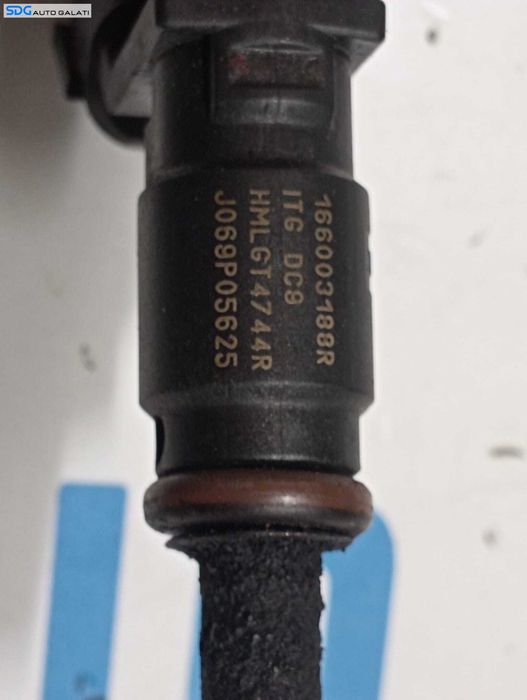 Rampa Benzina cu Injectoare Dacia Logan 2 1.0 Benzina 2012 - Prezent Cod 166003188R [M7525]
