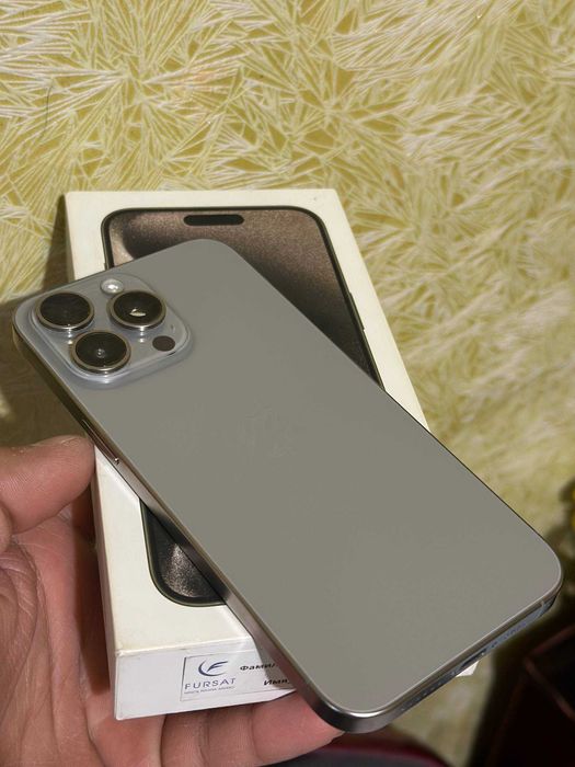 iPhone 15 Pro Max, 256 GB, Natural Titanium — 750$