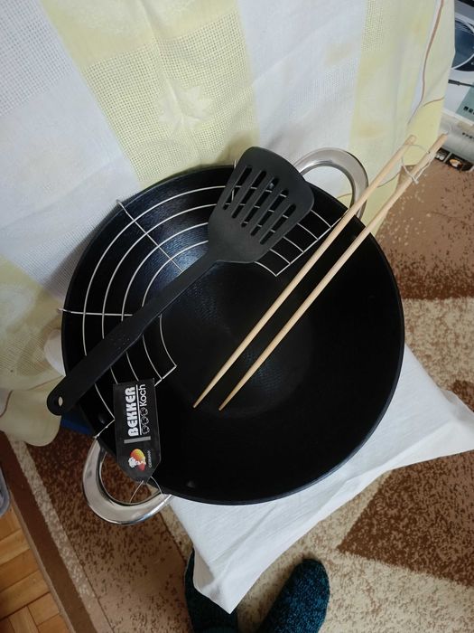 Казан чугунный BEKKER немецкий 5,6 литров, новый