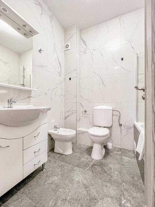 Inchiriez apartament 2 camere zona centrala, mobilat si utilat