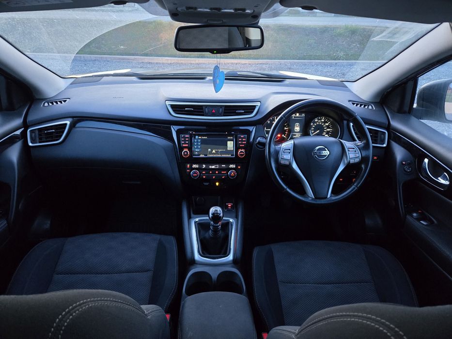 Nissan Qashqai 2015  1.6diesel schimb cu auto mai nou