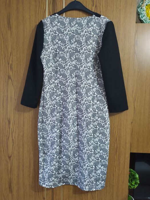 Rochie midi mărimea 44