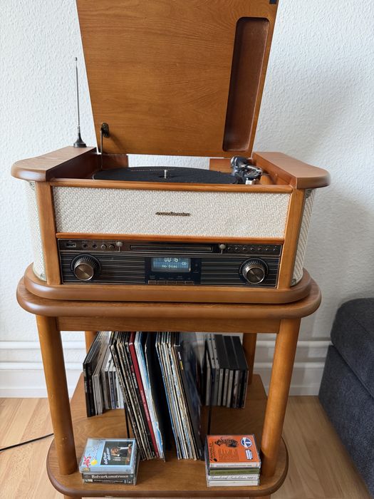 Soundmaster Retro Music Center – pickup, CD, radio & USB