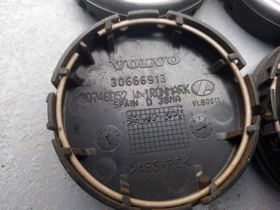 Set 4 capace emblemă Jante Aliaj VOLVO