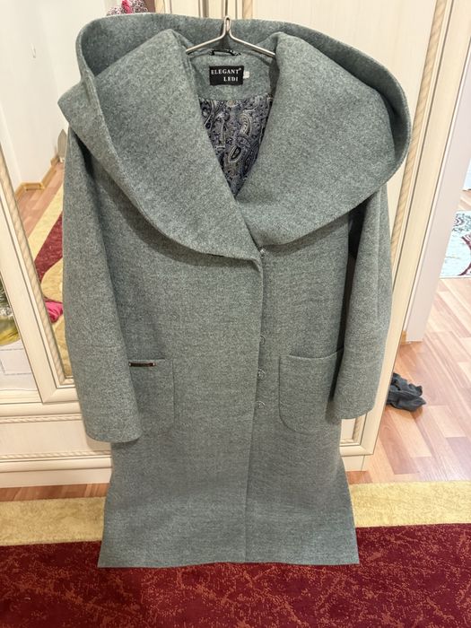 Женское легкое пальто