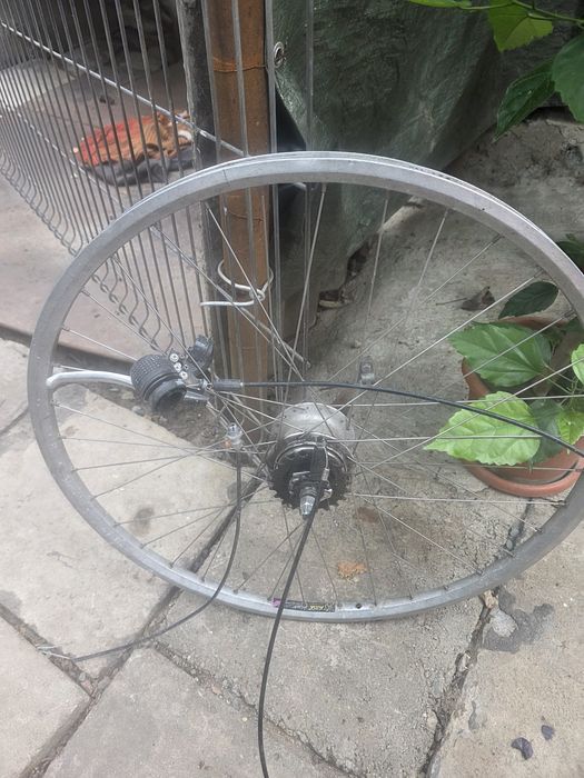 Roată pentru Bicicletă cu 7 pinioane în Butuc Nexus