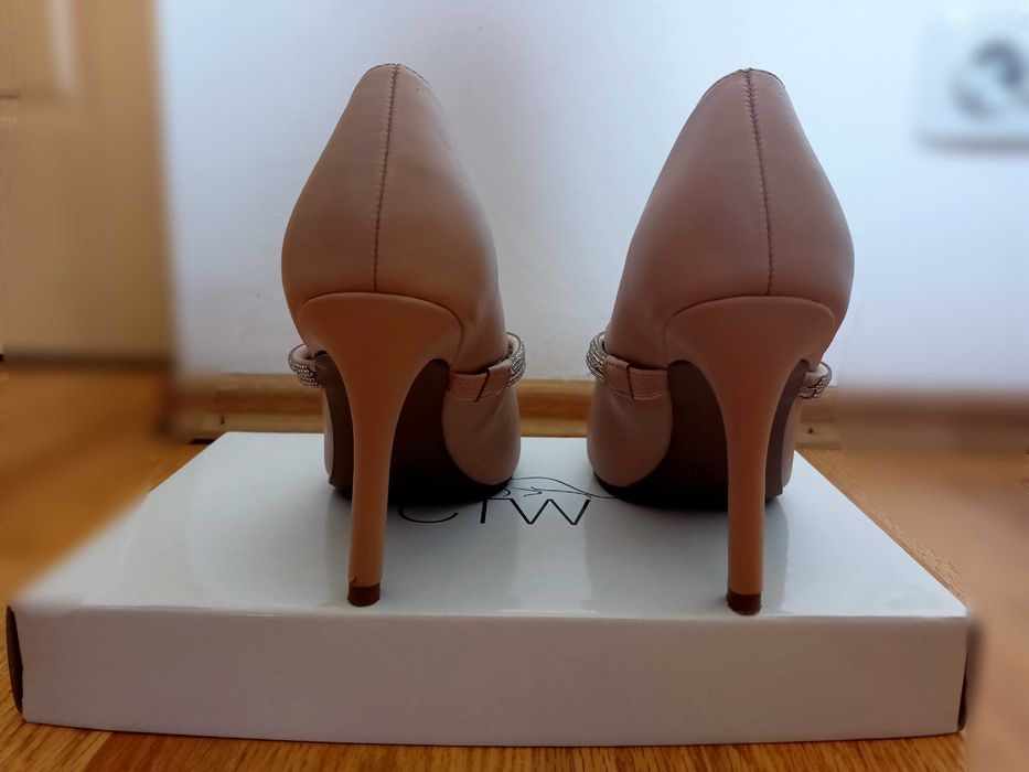 Pantofi cu toc nude Catwalk