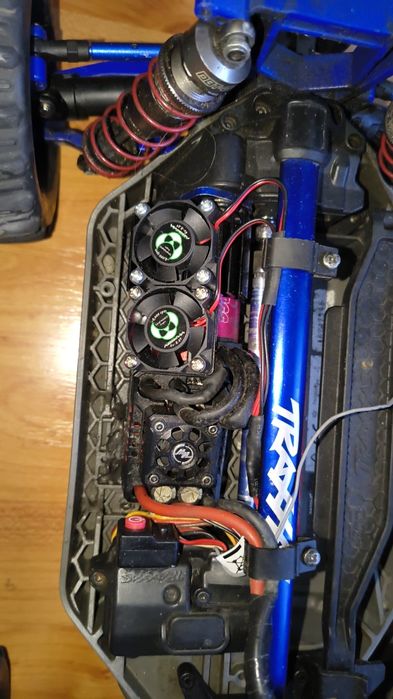 Traxxas rustler 4x4 modificat