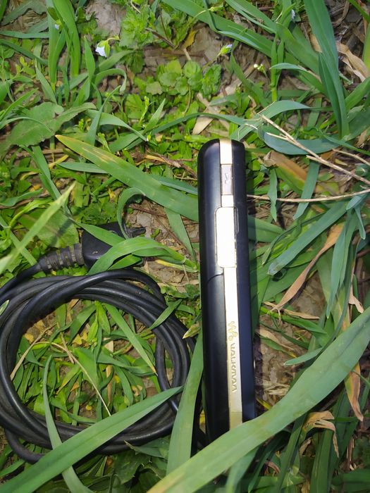 Продам сотовый Sony erecson w660i