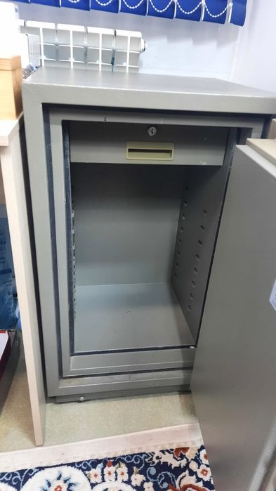 Сейф бронированный