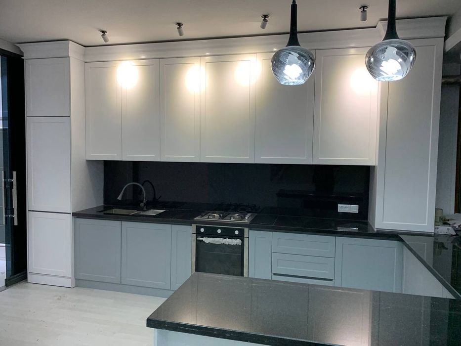 Yotoqxona oshxona mebel