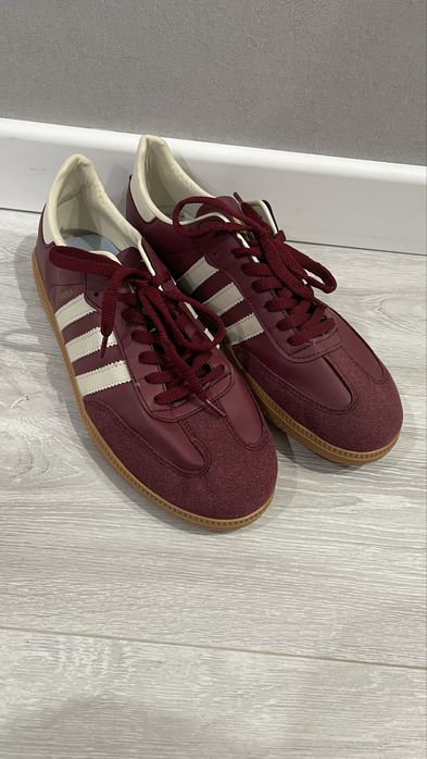 Продам новые кеды