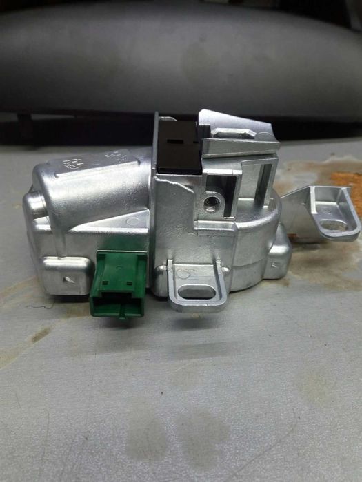 Заключване на кормилната колона за автомобили Volvo