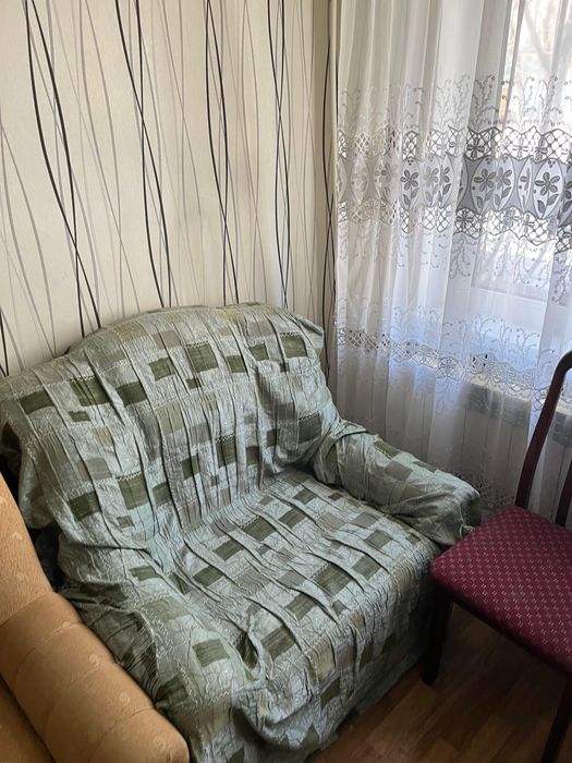 Диван и два кресла