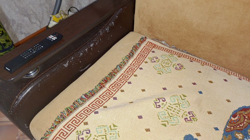 Продам диван б/у
